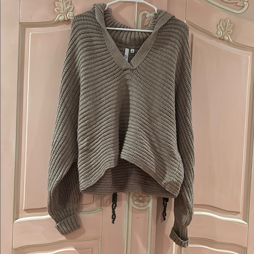 Elan Great condition, Cozy Brown Knit Sweater, Size M